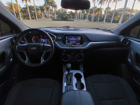 Used 2021 Chevrolet Blazer LT image 21