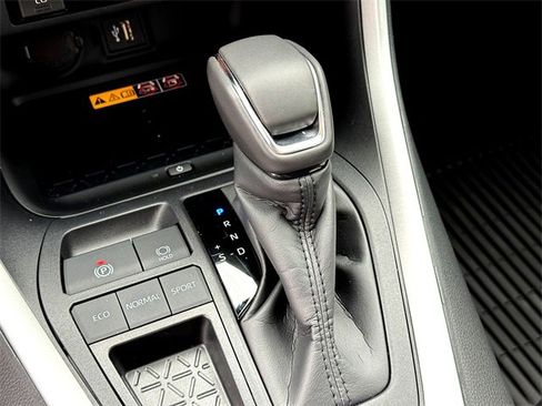 Used 2024 Toyota RAV4 XLE Premium image 21