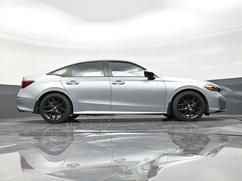 Used 2025 Honda Civic Sport image 25