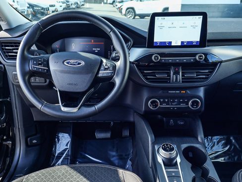 Used 2024 Ford Escape Active image 3