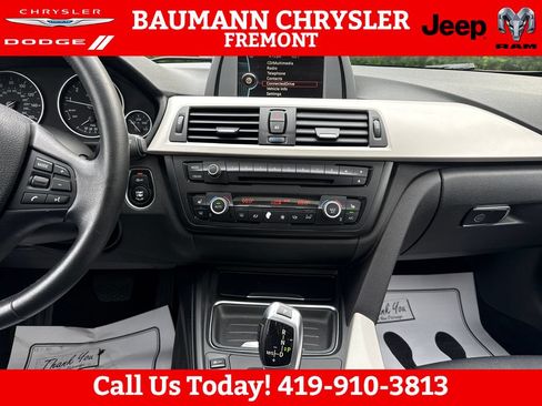 Used 2014 BMW 320i xDrive Sedan AWD/4WD image 19