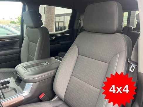 Used 2022 Chevrolet Silverado 1500 RST w/ Convenience Package II AWD/4WD image 28