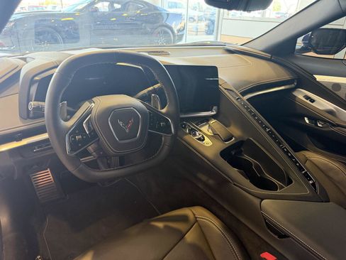 Certified 2025 Chevrolet Corvette Stingray Preferred Conv w/ Z51 Performance Package RWD image 4