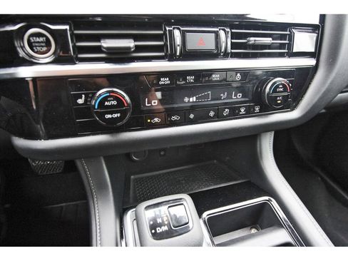 Used 2023 Nissan Pathfinder SL FWD image 22