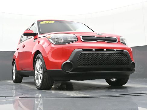 Used 2015 Kia Soul + image 46