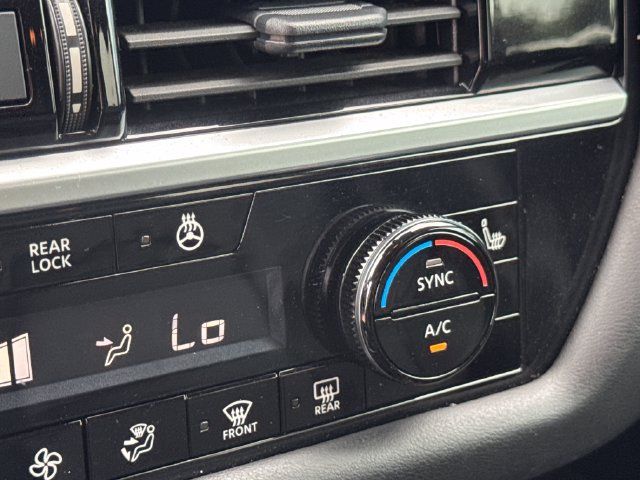 Used 2024 Nissan Pathfinder SL FWD image 24