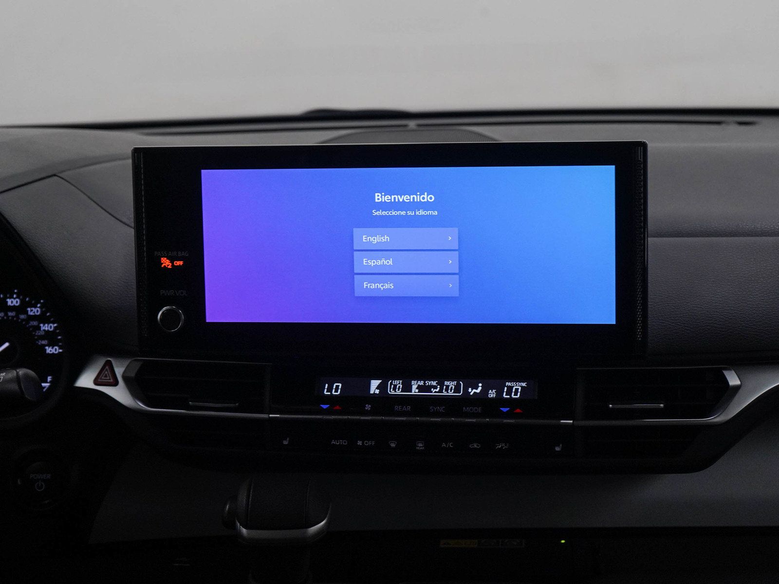 Used 2025 Toyota Sienna XLE w/ XLE Plus Package AWD/4WD image 16