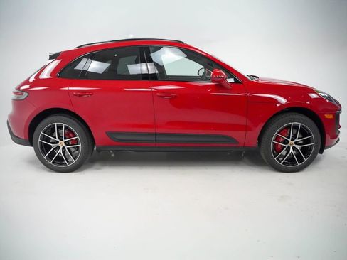 Certified 2025 Porsche Macan S AWD/4WD image 9