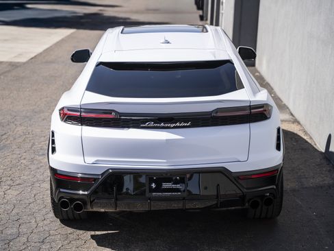 Used 2025 Lamborghini Urus SE AWD/4WD image 4