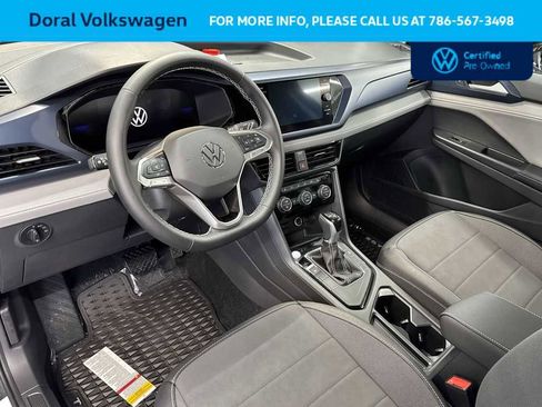 Used 2024 Volkswagen Taos SE FWD image 19