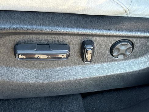 Used 2022 Honda CR-V EX-L image 16