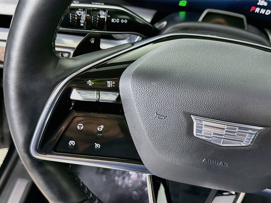 Used 2024 Cadillac Lyriq Sport AWD/4WD image 23