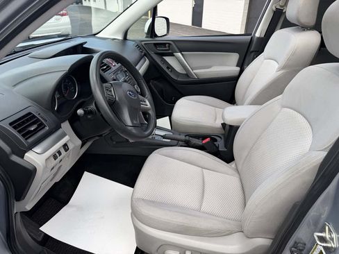Used 2015 Subaru Forester 2.5i Premium AWD/4WD image 10