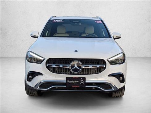 Certified 2025 Mercedes-Benz GLA 250 GLA 250 image 2