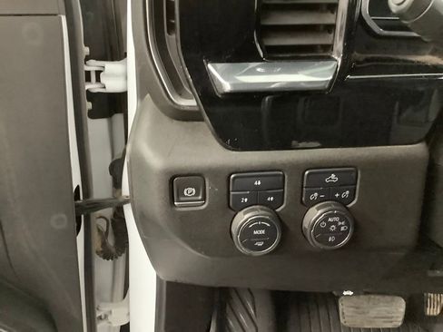 Used 2024 Chevrolet Silverado 2500 LT image 14