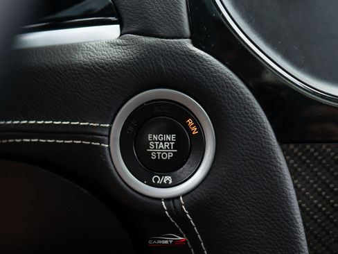 Used 2023 Chrysler 300 C RWD image 29