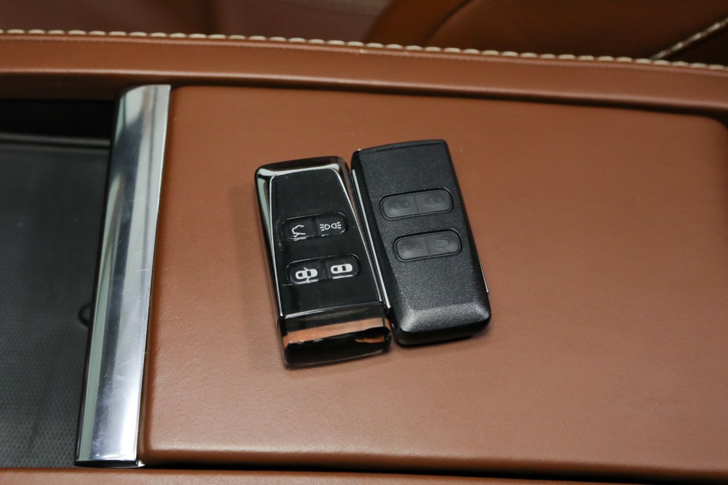 Used 2012 Aston Martin V8 Vantage N420 RWD image 59