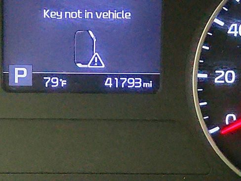 Used 2023 Kia Seltos S AWD/4WD image 15
