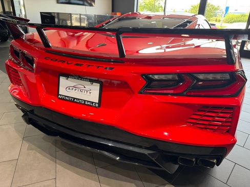 Used 2020 Chevrolet Corvette Stingray Preferred Cpe w/ 2LT Preferred Equipment Group RWD image 9