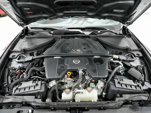 Used 2024 Nissan Z Performance w/ Floor Mat Package RWD image 35