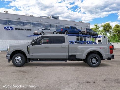 New 2026 Ford F350 XLT w/ XLT Premium Package AWD/4WD image 3