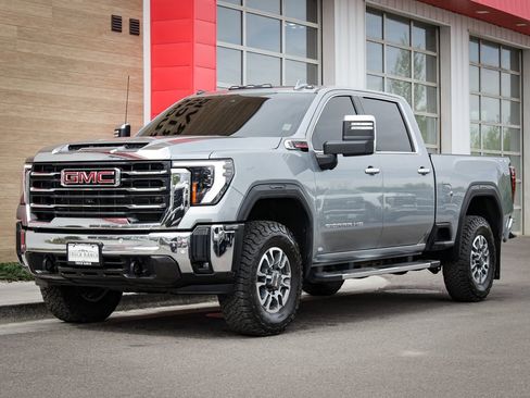 Used 2024 GMC Sierra 2500 SLT w/ Max Trailering Package AWD/4WD image 8