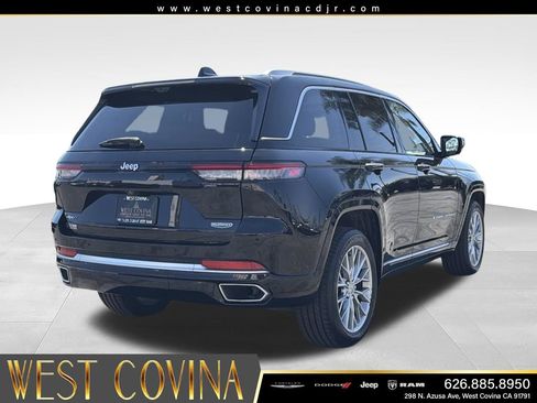 Used 2022 Jeep Grand Cherokee Summit w/ Advanced Protech Group IV AWD/4WD image 10