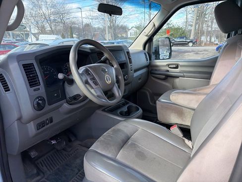 Used 2019 Nissan NV 3500 S image 24