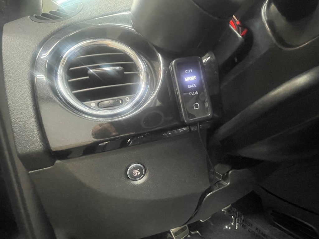 Used 2013 FIAT 500 Abarth FWD image 32