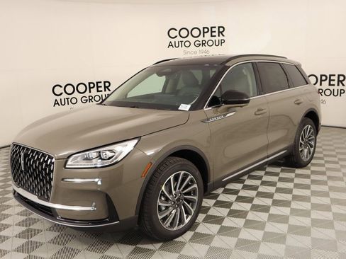 New 2025 Lincoln Corsair Reserve w/ Equipment Group 202A image 11