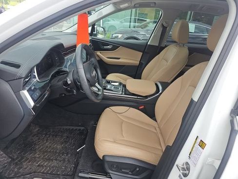 Used 2023 Audi Q7 2.0T Premium Plus AWD/4WD image 7