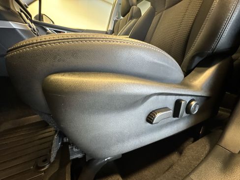 Used 2023 Subaru Forester Premium w/ Popular Package #1 image 12