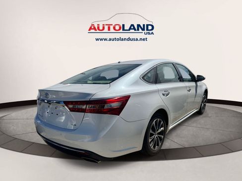 Used 2018 Toyota Avalon XLE Premium w/ All Weather Liner Package FWD image 3