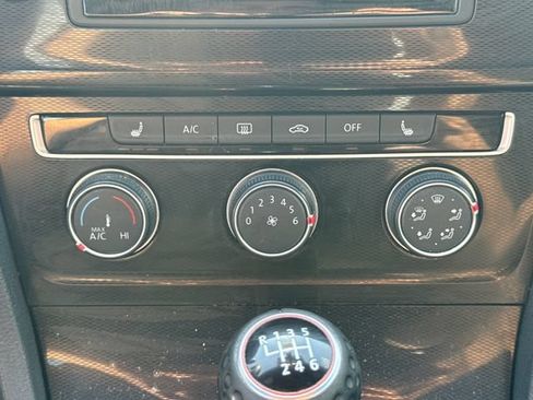Used 2016 Volkswagen GTI SE w/ Lighting Package (SEL) FWD image 29