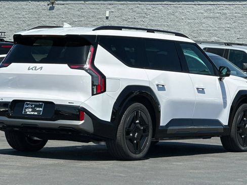 New 2026 Kia EV9 GT-Line AWD/4WD image 4