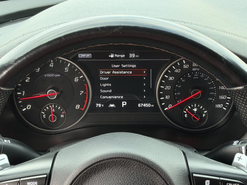 Used 2021 Kia Stinger GT1 RWD image 16