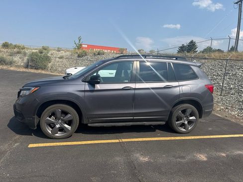 Used 2021 Honda Passport Touring image 2