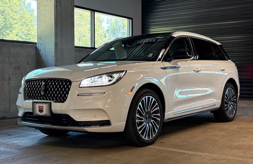 Used 2020 Lincoln Corsair Reserve w/ Equipment Group 202A AWD/4WD image 1