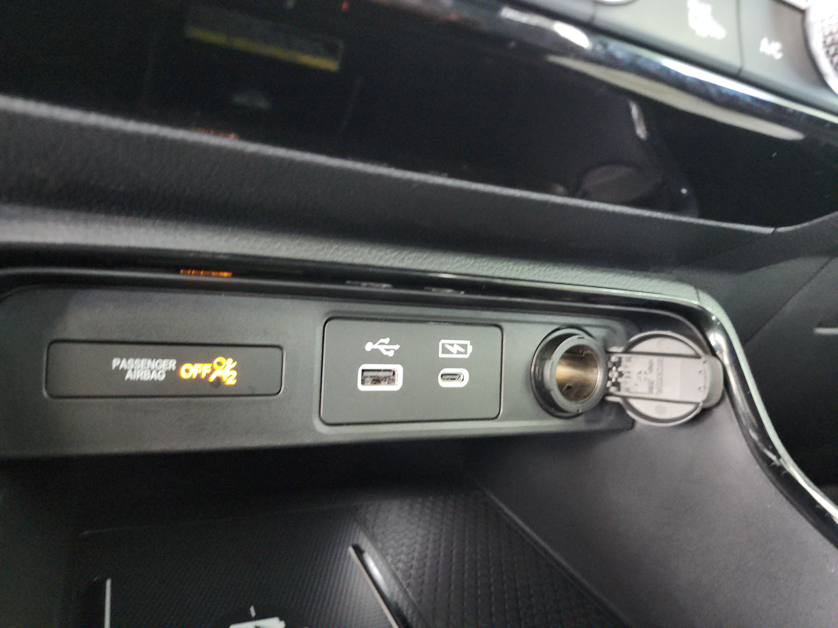Used 2025 Honda CR-V Sport Touring image 29