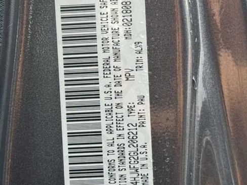 Used 2016 Jeep Wrangler Unlimited Rubicon image 9