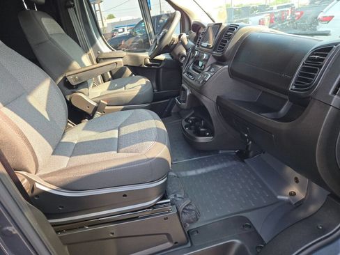 Used 2026 RAM ProMaster 1500 w/ Convenience Group FWD image 7
