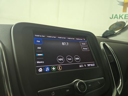 Used 2021 Chevrolet Equinox LT AWD/4WD image 19
