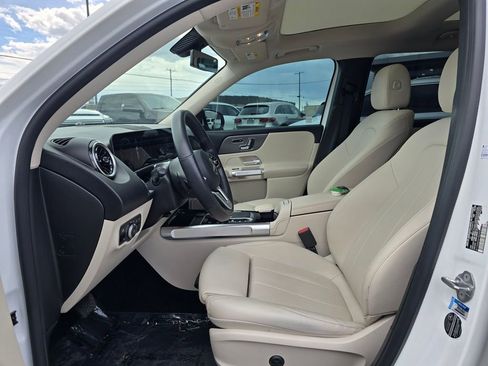 Used 2021 Mercedes-Benz GLB 250 4MATIC image 20