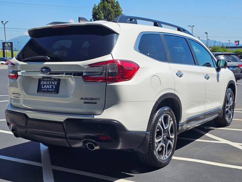 Used 2023 Subaru Ascent Touring AWD/4WD image 5