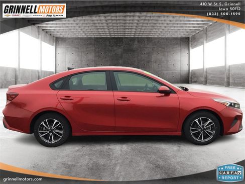 Used 2023 Kia Forte LXS image 4
