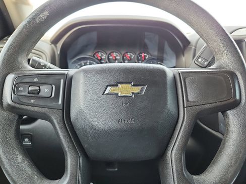 Used 2020 Chevrolet Silverado 1500 Custom w/ Custom Value Package RWD image 19