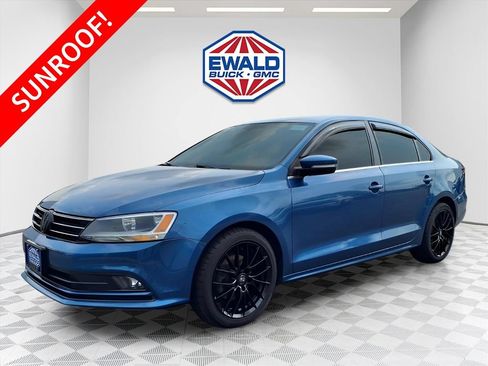 Used 2016 Volkswagen Jetta SEL FWD image 1