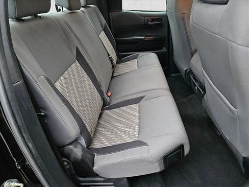 Used 2018 Toyota Tundra SR image 18