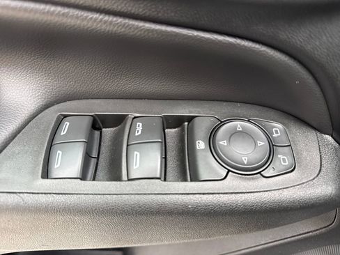 Used 2022 Chevrolet Equinox LT image 15