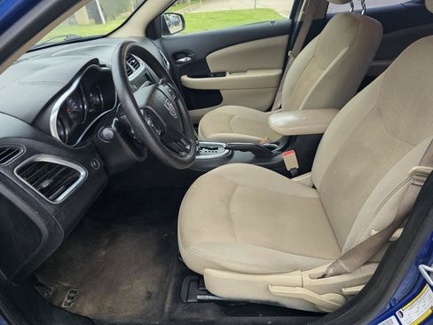 Used 2014 Dodge Avenger SE FWD image 9
